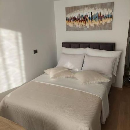 G-In-St Lägenhet Split Exteriör bild